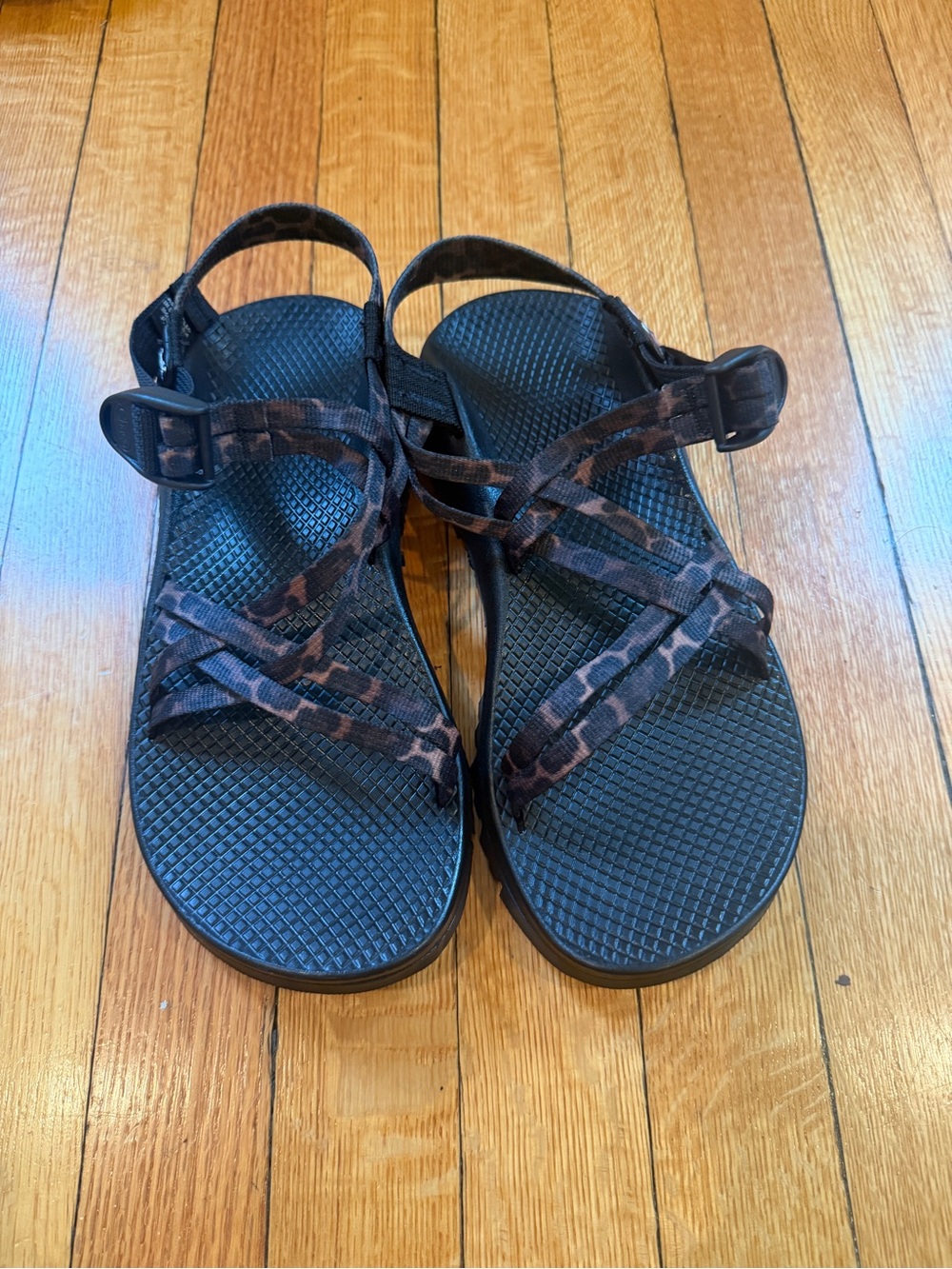 Brown leopard Zx/1 Chaco 8 WIDE Vibram sole - Picture 3 of 4